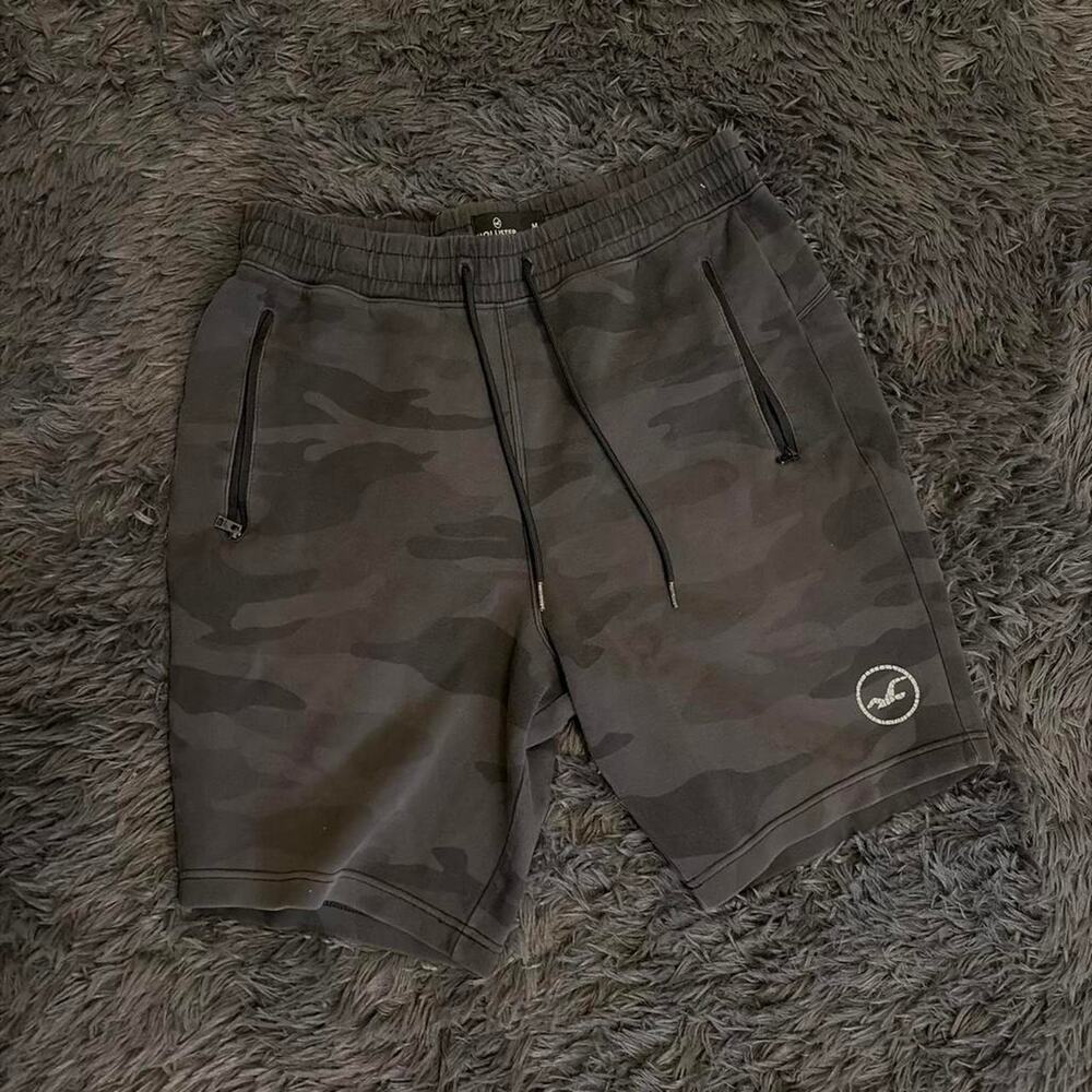 Hollister Grey Camo Drawstring Shorts Men’s M